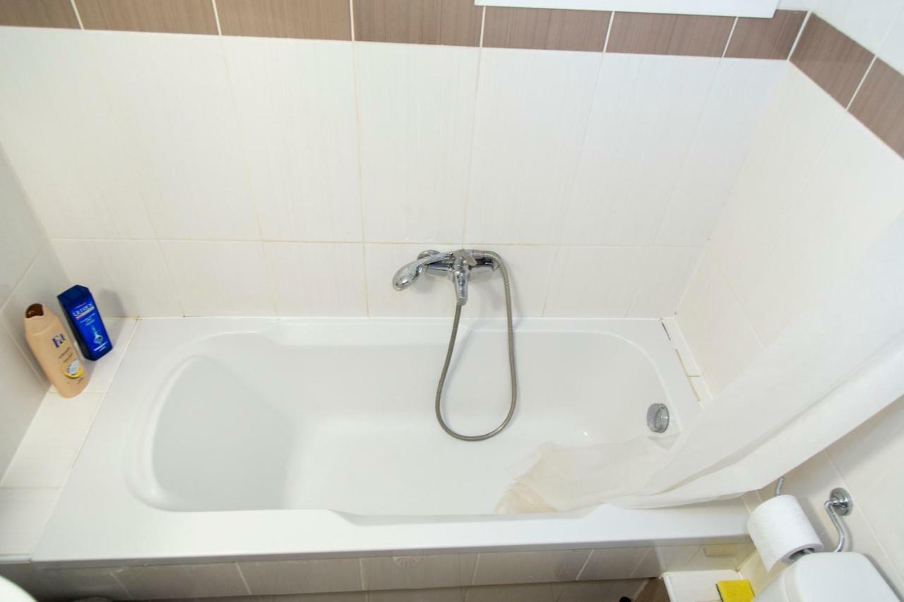 Ferienwohnung Gazi Discrit Next To Subway Athen Exterior foto