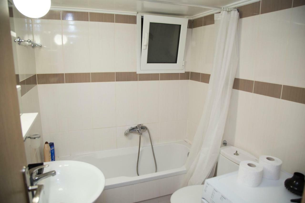 Ferienwohnung Gazi Discrit Next To Subway Athen Exterior foto